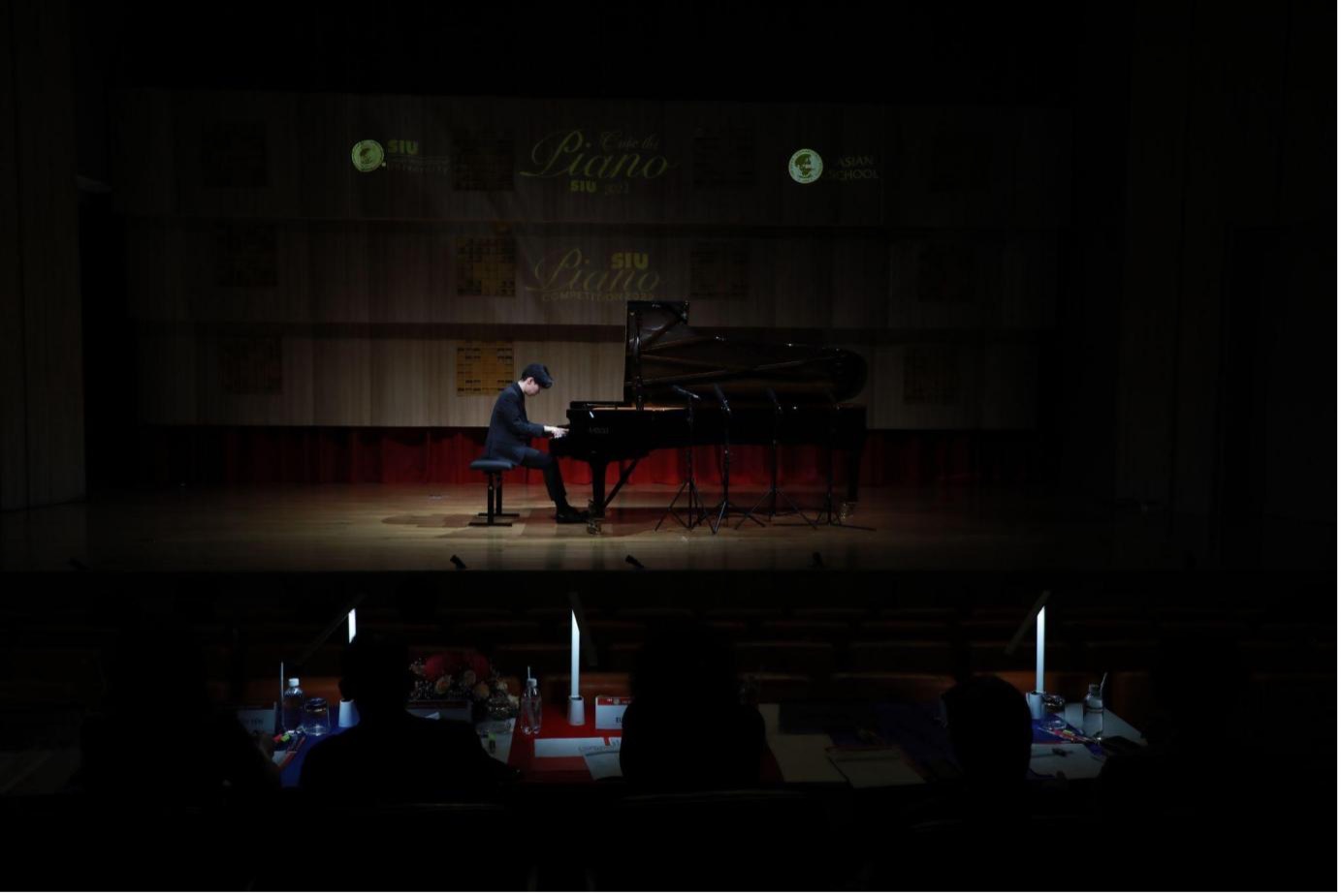 Vòng Bán kết Cuộc thi SIU PIANO 2022 diễn ra ngày 28/7/2022 tại Nhà hát Diên Hồng, với sự tham gia trình diễn của 17 thí sinh